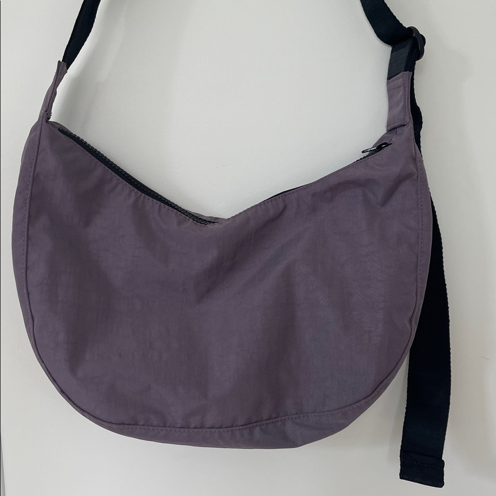 Baggu Dusty Violet Medium Crescent - Picture 4 of 7